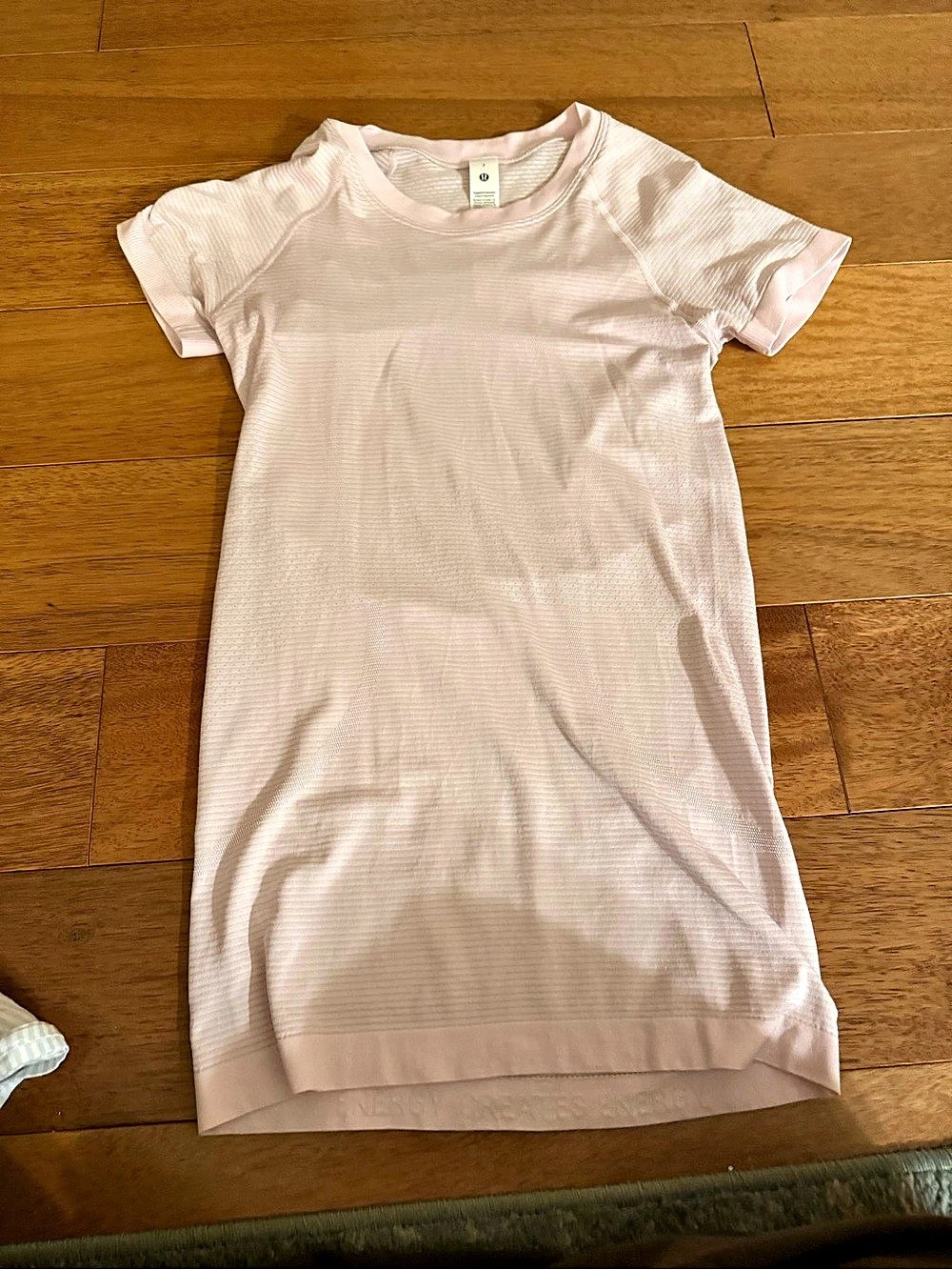 lululemon Swiftly Tech Short-Sleeve Shirt 2.0 Pink Size 2
